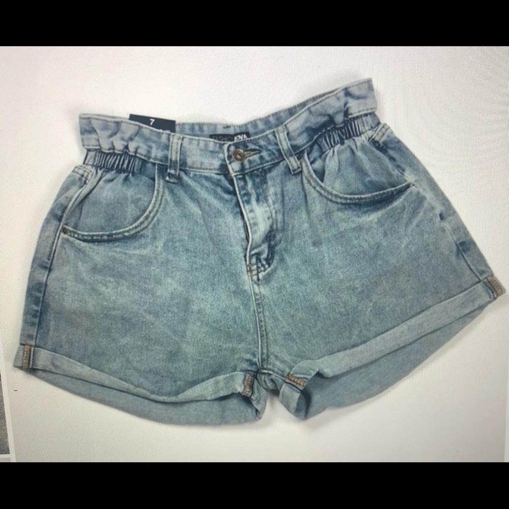 FashionNova, Let Loose Denim Shorts. Size 9